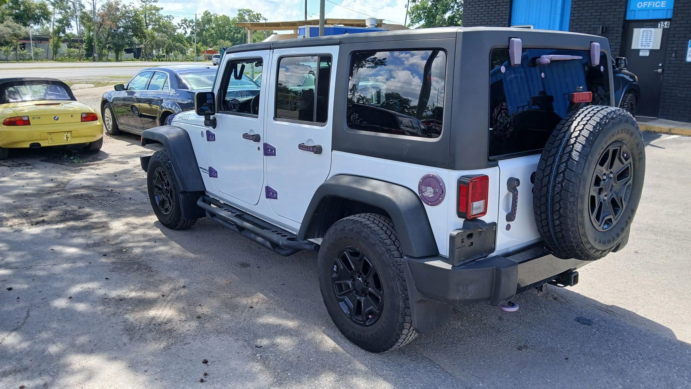 Used 2015 Jeep Wrangler Unlimited Sport AWD/4WD image 3