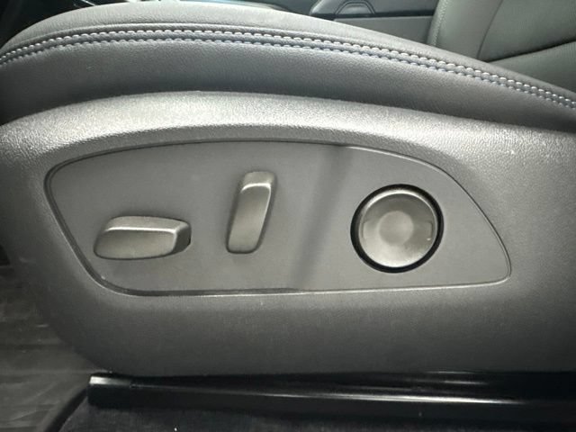 New 2026 Chevrolet Equinox EV LT w/ Convenience Package II FWD image 10
