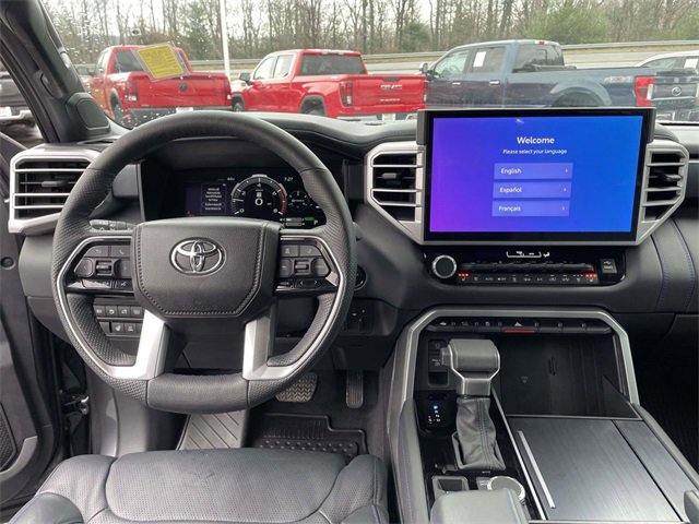 Used 2025 Toyota Sequoia Platinum image 15