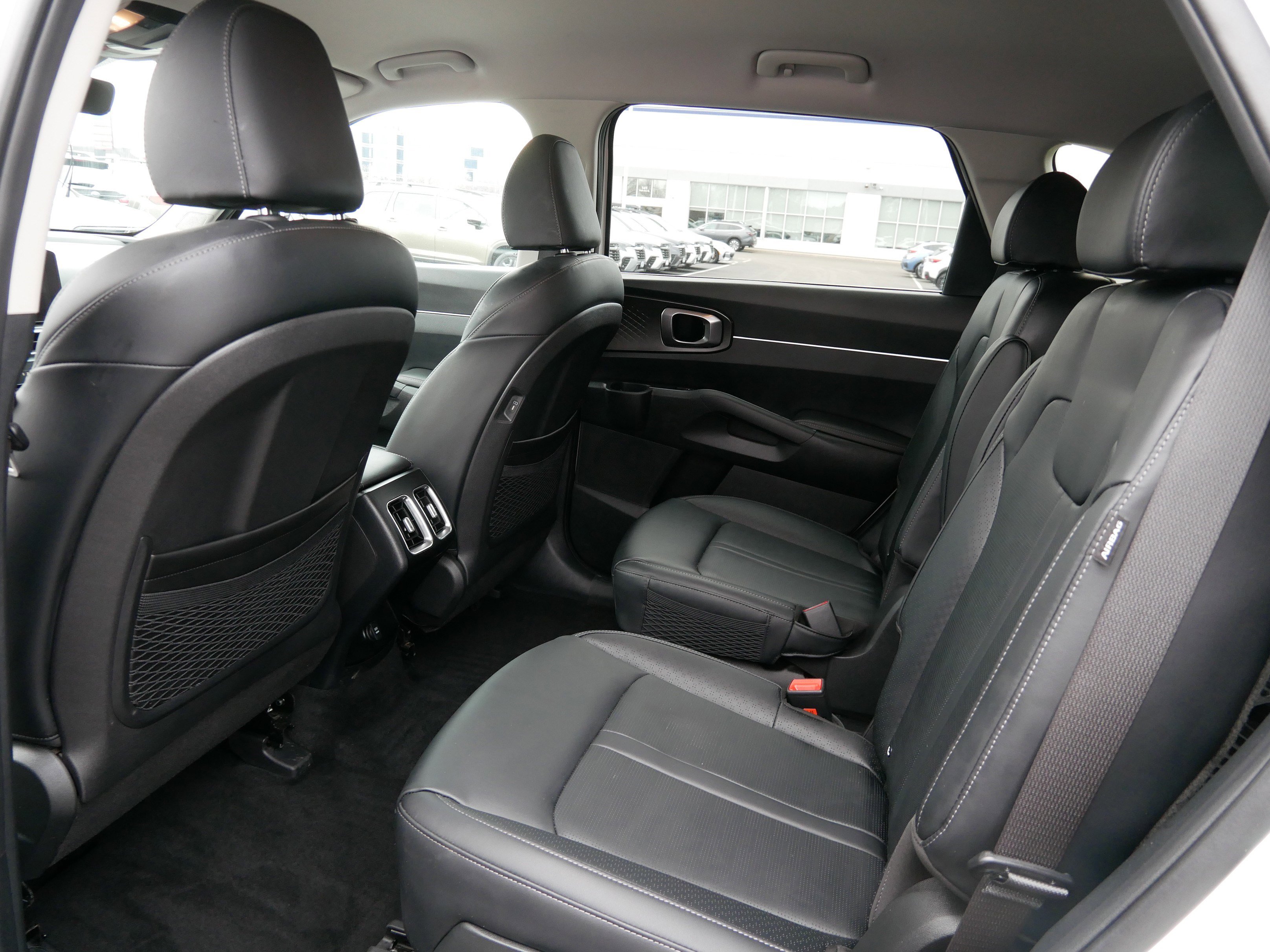 Used 2025 Kia Sorento EX image 33