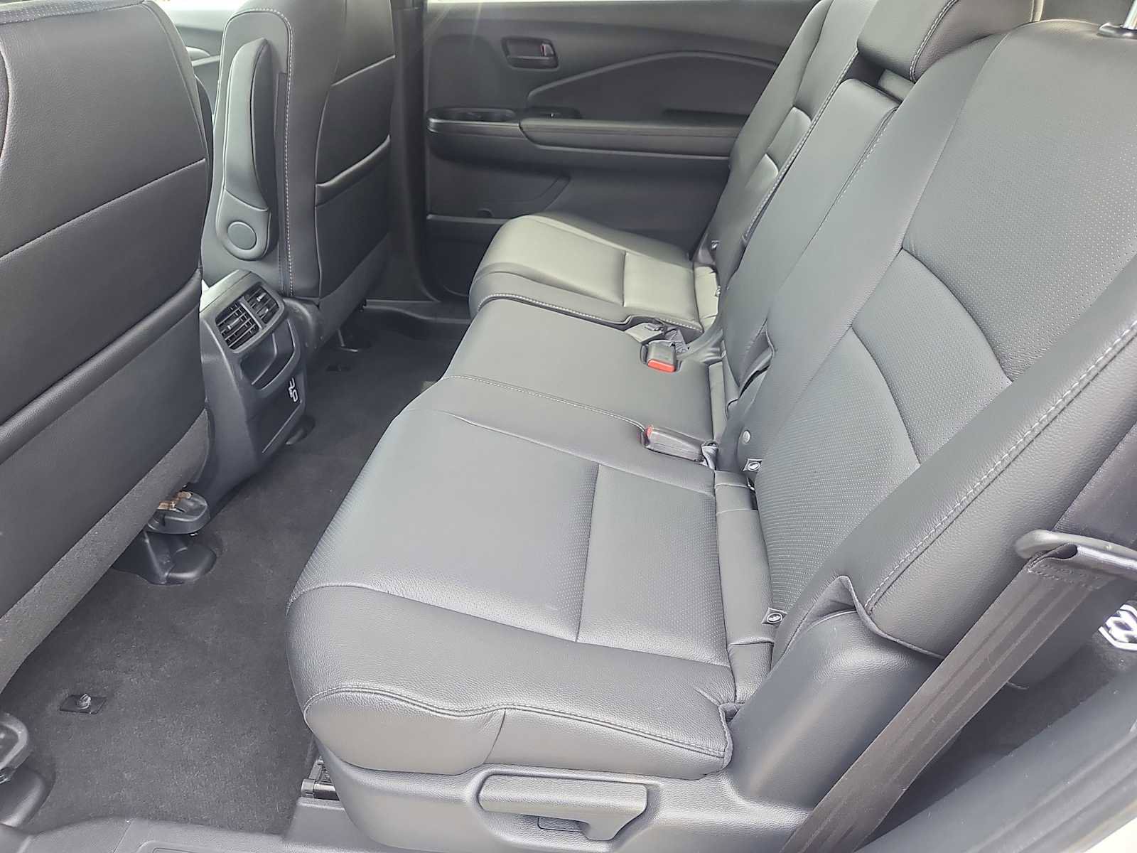Certified 2023 Honda Passport EX-L image 31