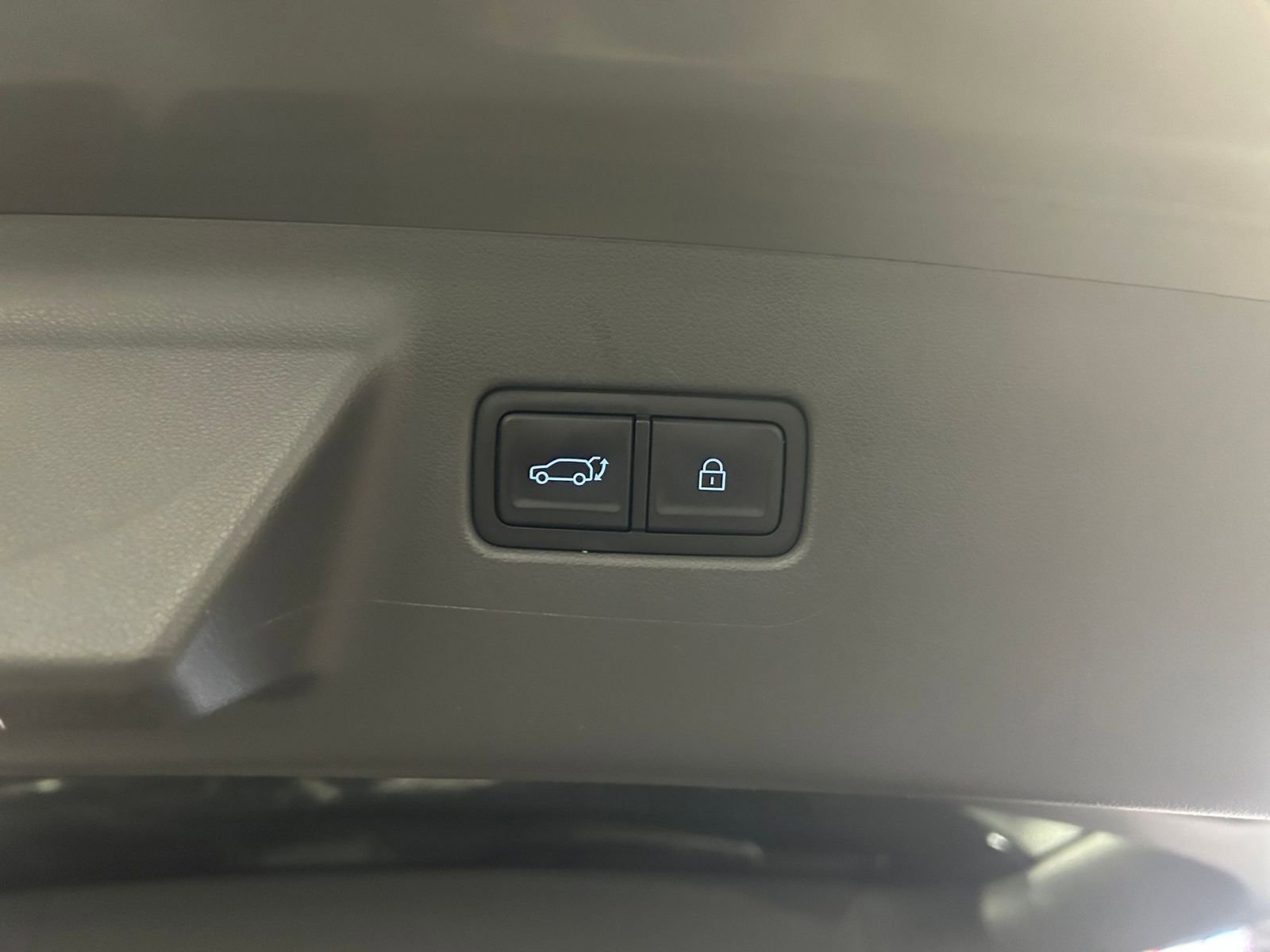 Used 2024 Hyundai Santa Fe SEL FWD image 20