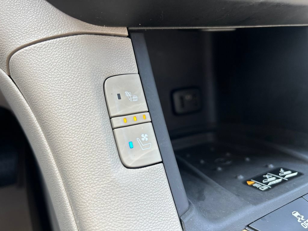 Used 2018 GMC Acadia Denali AWD/4WD image 33
