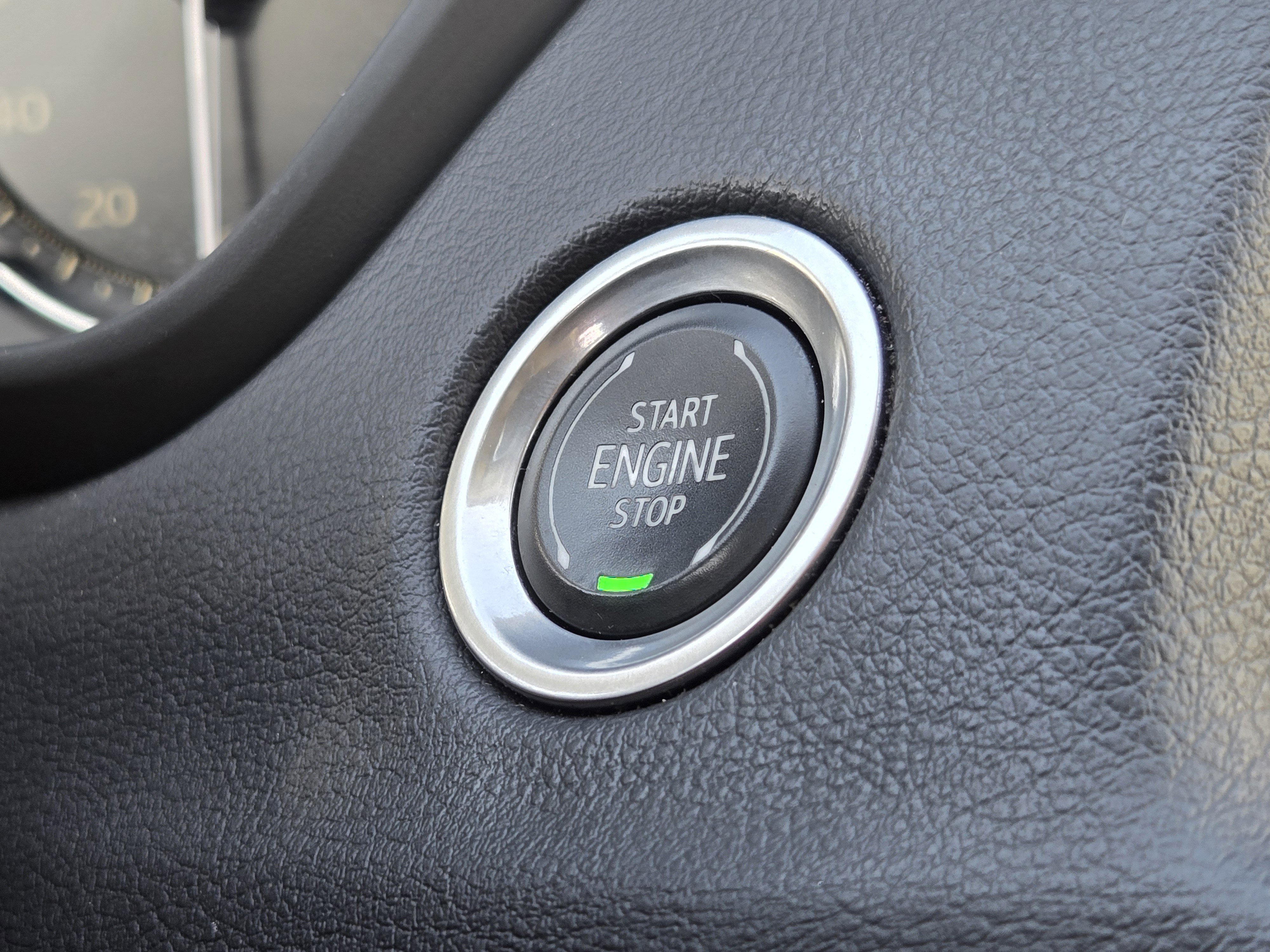 Used 2022 Cadillac XT4 Luxury w/ Cold Weather Package image 23