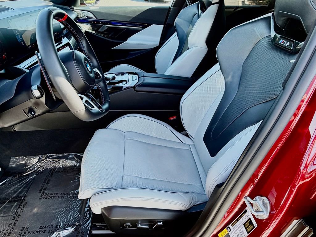 Used 2026 BMW M5 w/ Carbon Package image 19