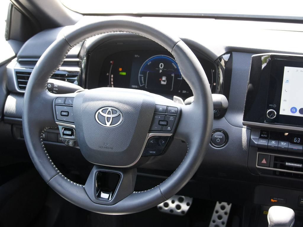 Used 2026 Toyota Camry Hybrid FWD image 13