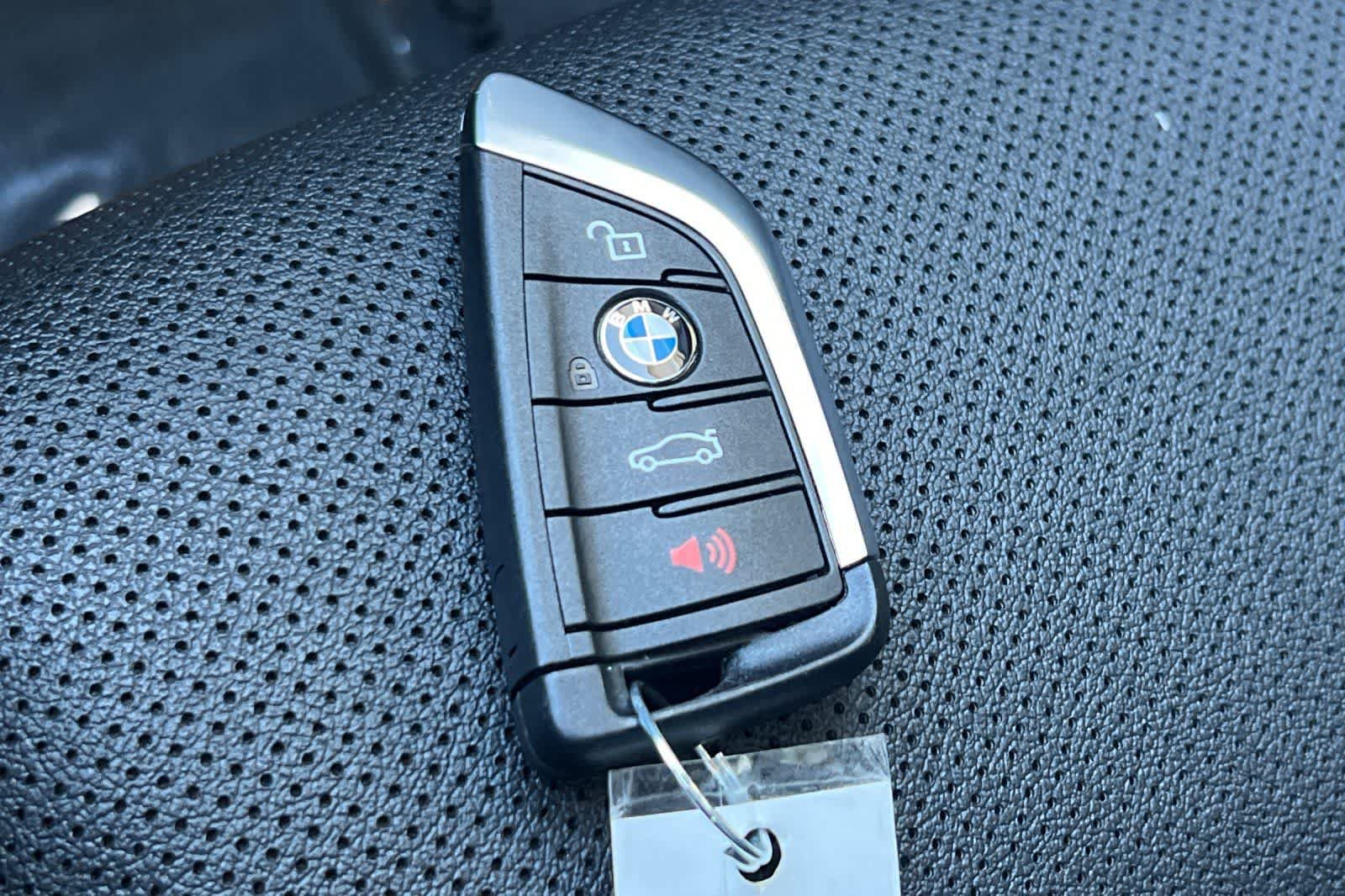 Used 2023 BMW 530e RWD image 26