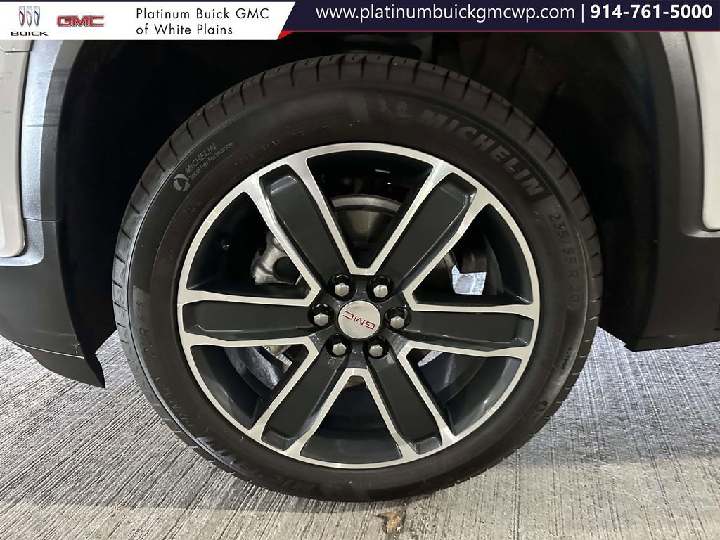 Used 2022 GMC Acadia SLT w/ Preferred Package image 17