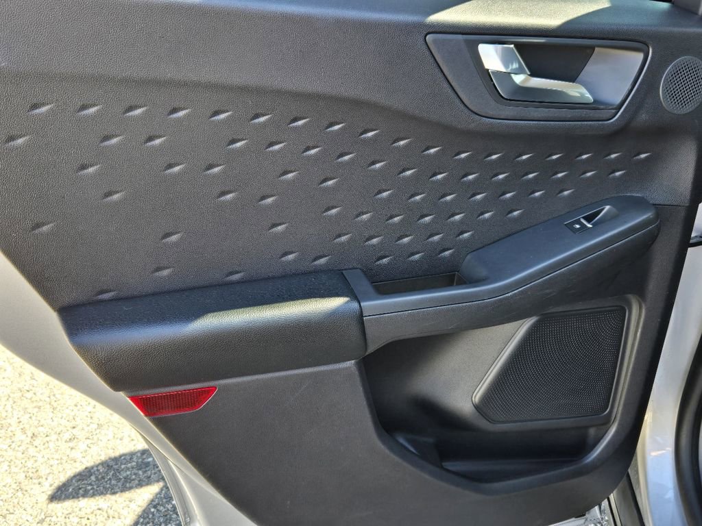 Used 2020 Ford Escape Titanium AWD/4WD image 35