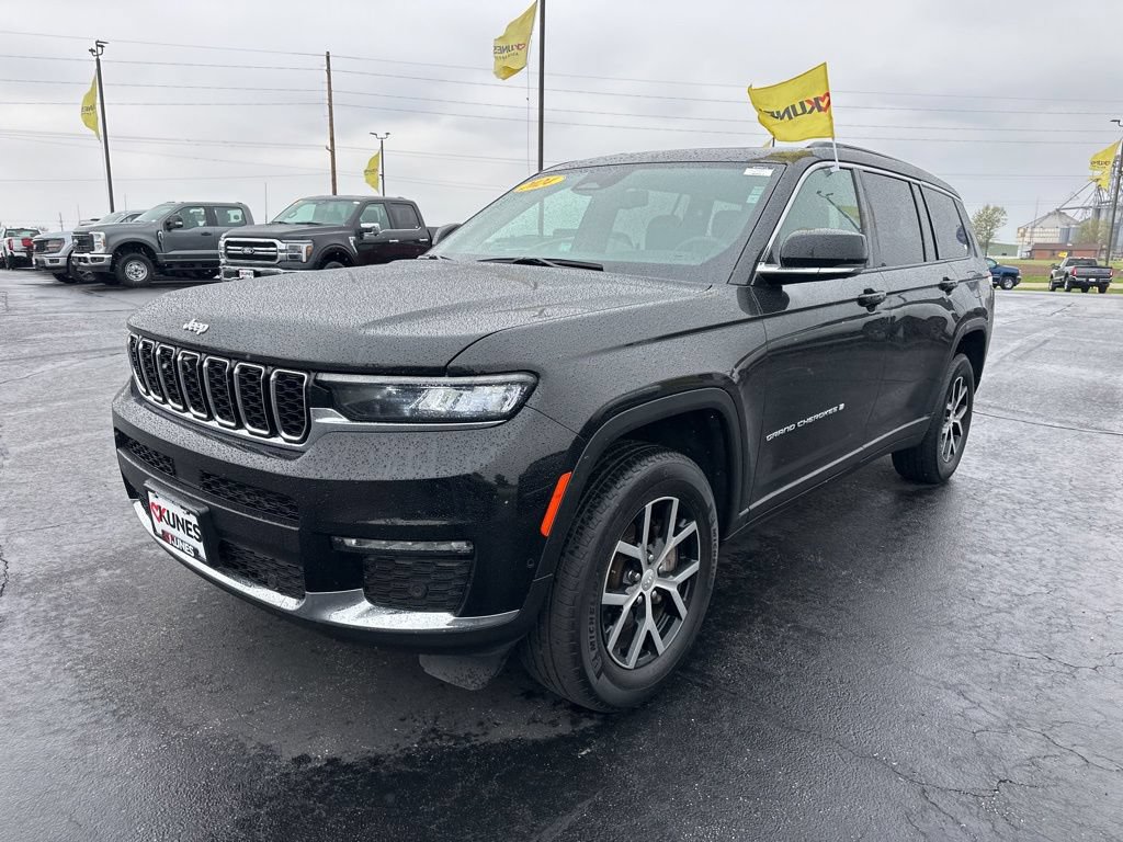 Used 2024 Jeep Grand Cherokee L Limited w/ Luxury Tech Group II AWD/4WD image 15
