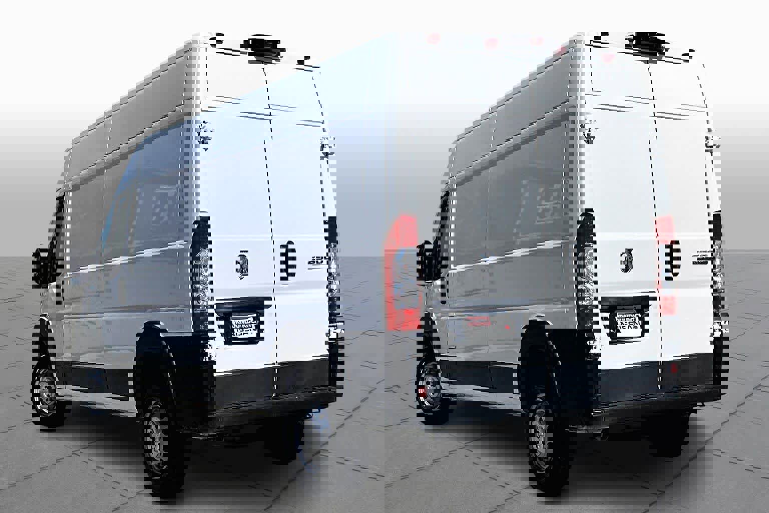 Used 2023 RAM ProMaster 2500 w/ Convenience Group image 12