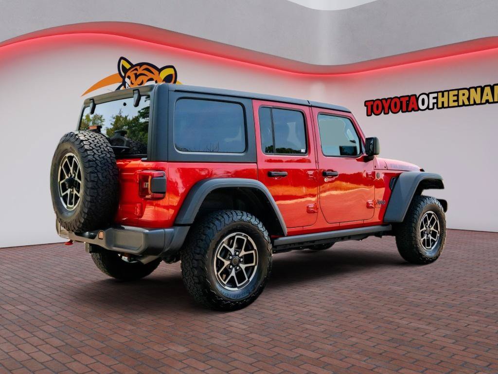 Used 2026 Jeep Wrangler Unlimited Rubicon AWD/4WD image 5