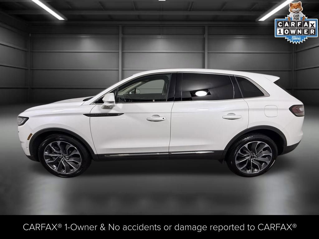 Certified 2022 Lincoln Nautilus Reserve w/ Equipment Group 201A image 4