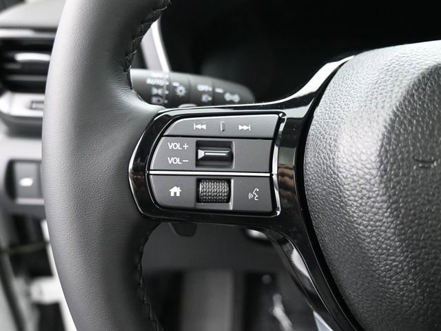 New 2025 Honda Pilot Touring image 13