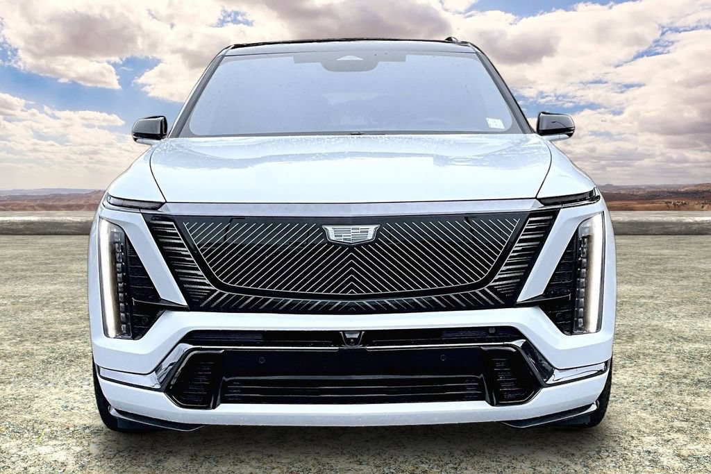 Certified 2026 Cadillac Vistiq Platinum AWD/4WD image 2