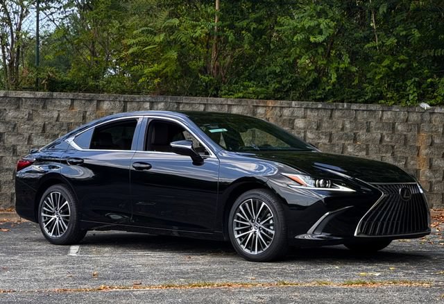 Certified 2025 Lexus ES 300h w/ Premium Package FWD image 2