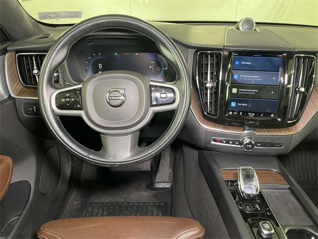 Used 2022 Volvo XC60 T8 Inscription w/ Advanced Package image 24