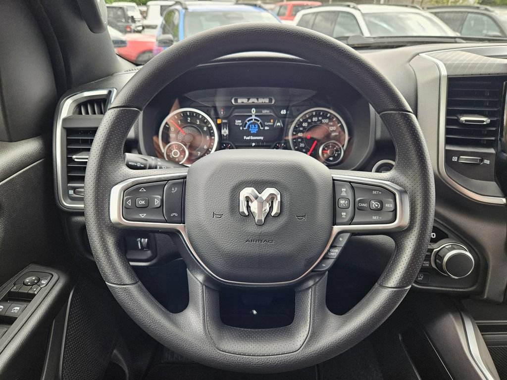 New 2026 RAM 1500 Express AWD/4WD image 21