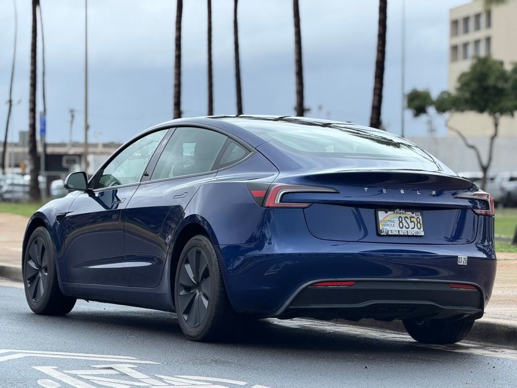 Used 2024 Tesla Model 3 Standard Range image 3