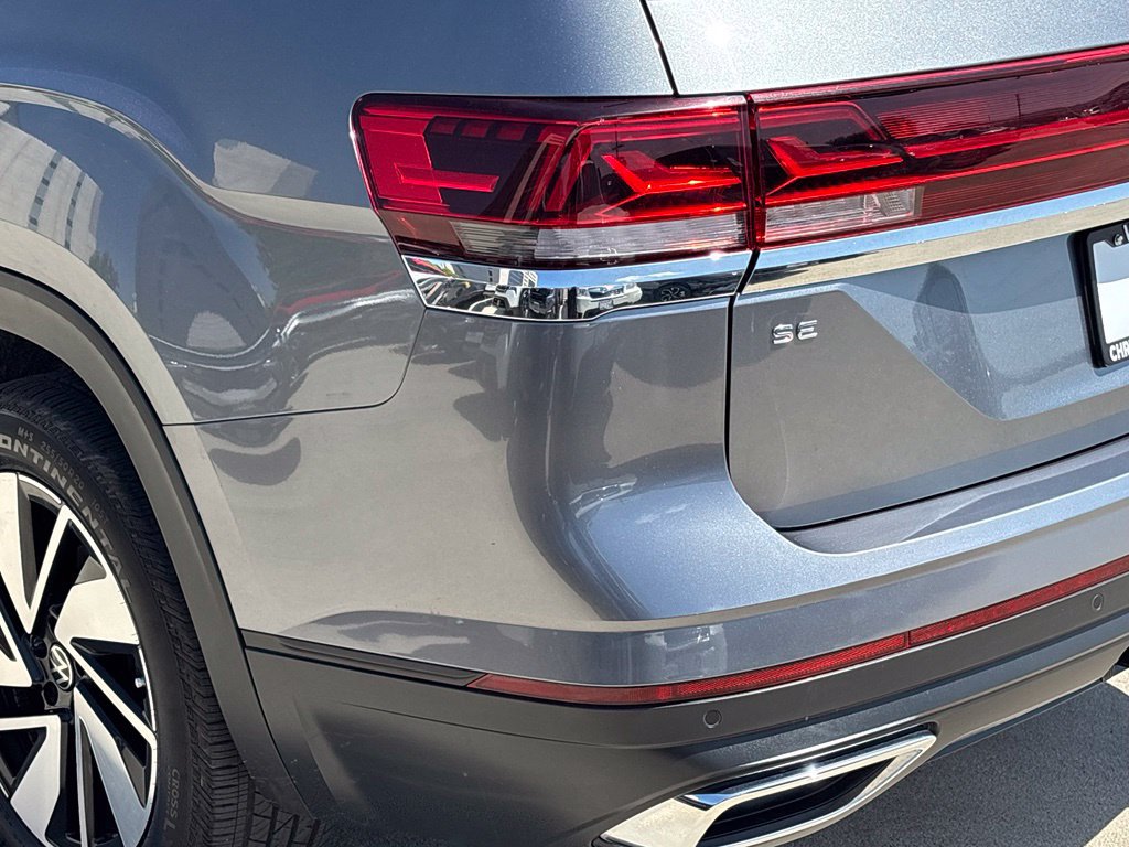 Used 2025 Volkswagen Atlas SE FWD image 4
