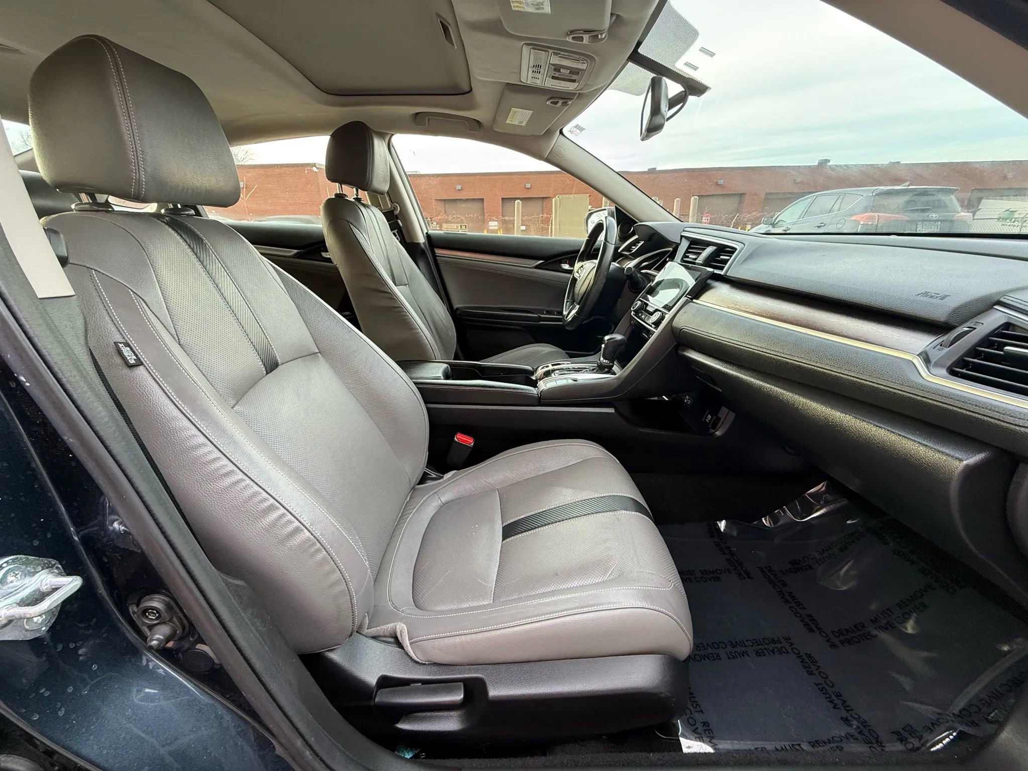 Used 2018 Honda Civic EX-L image 10