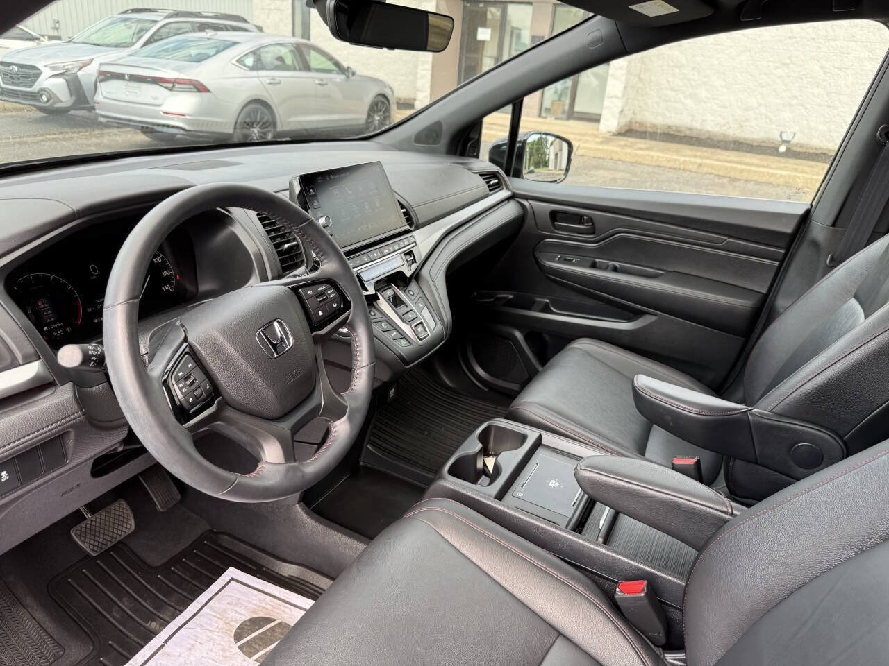 Used 2025 Honda Odyssey Sport-L image 17
