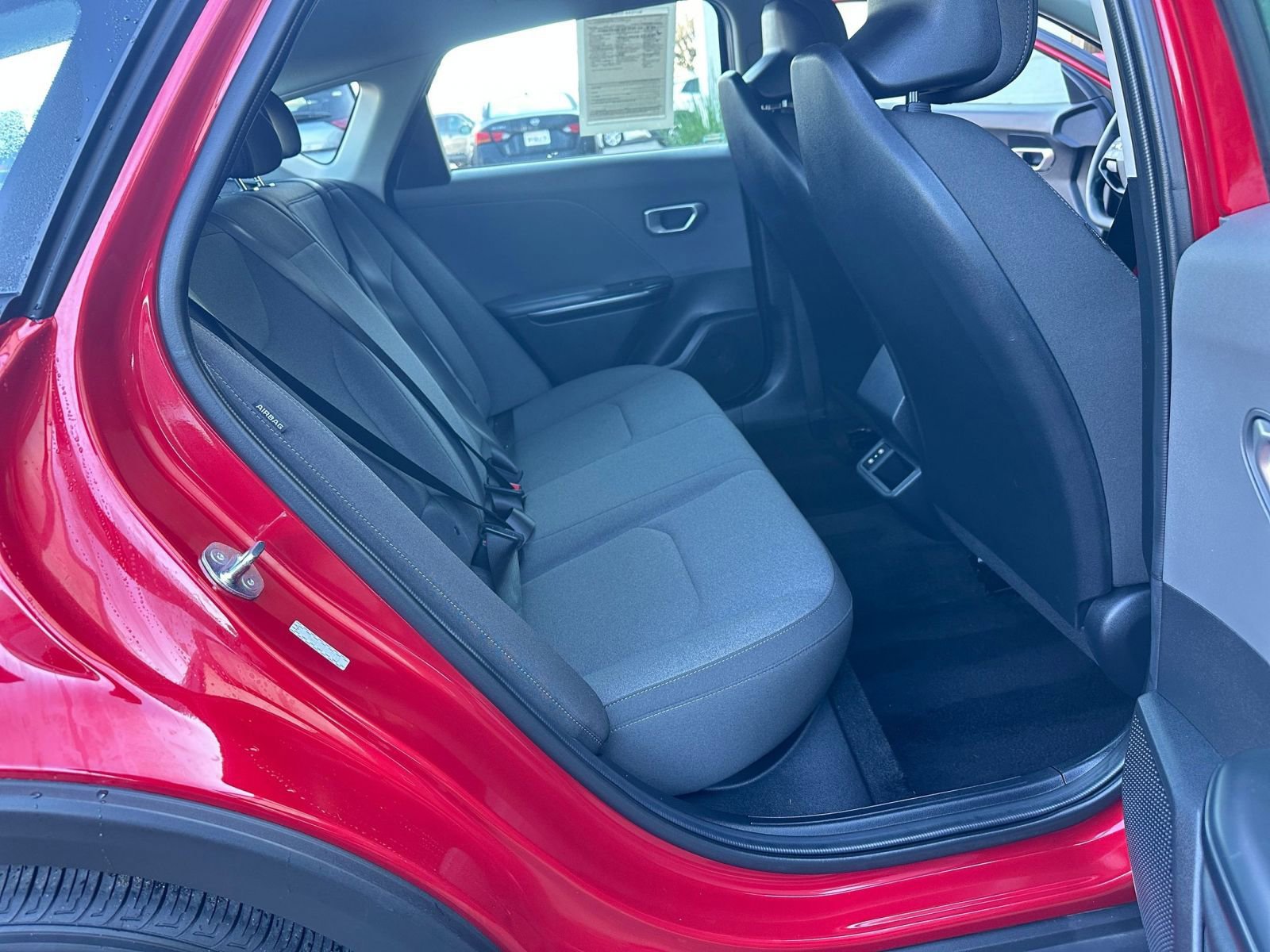 Used 2025 Kia K4 LXS image 40