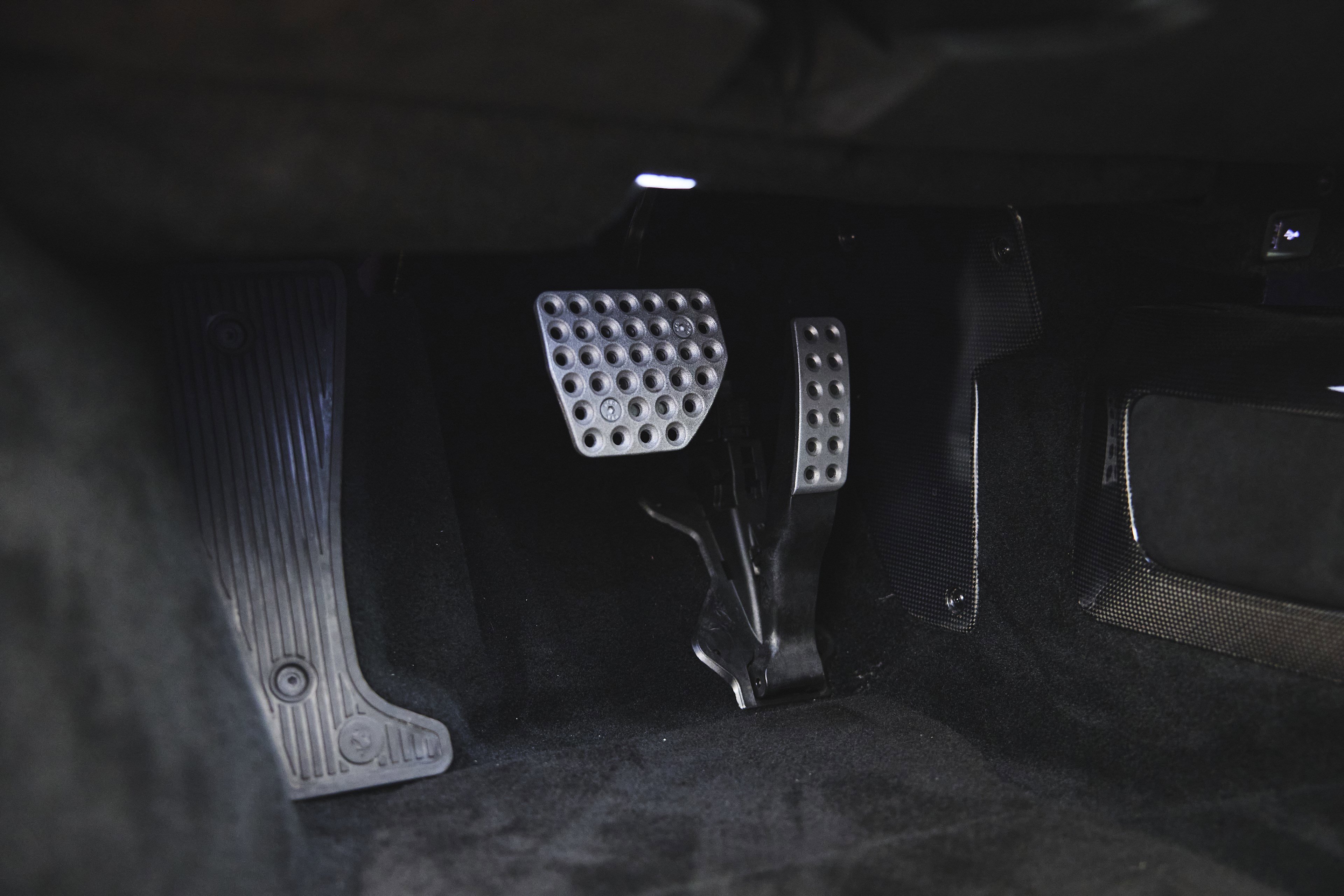 Used 2021 Ferrari SF90 Stradale image 24