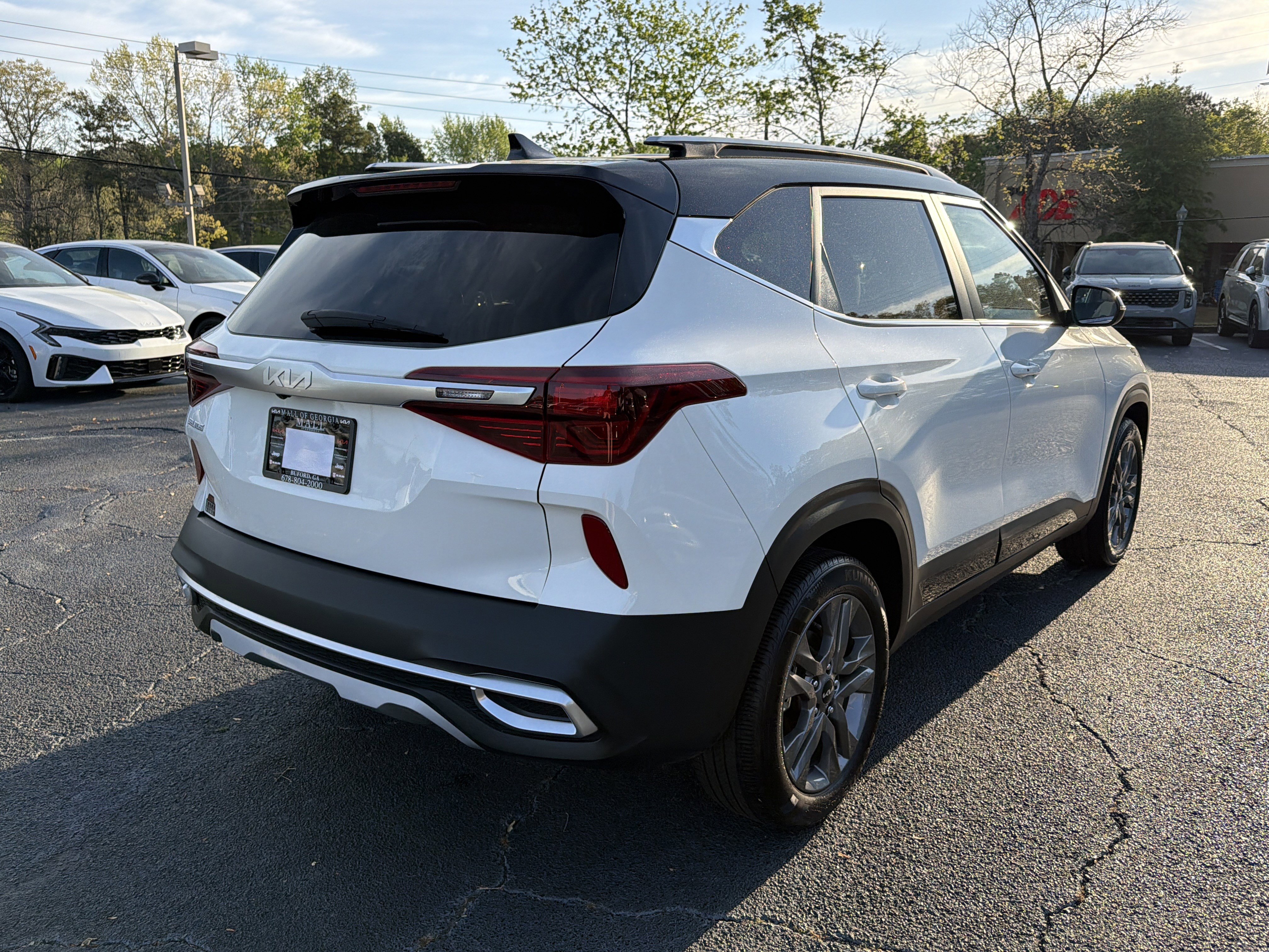 Used 2023 Kia Seltos S image 4