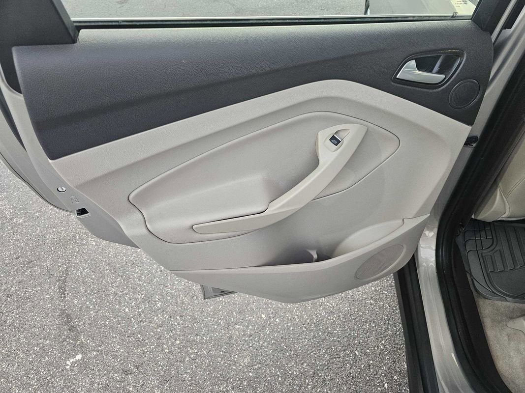 Used 2015 Ford C-MAX SEL w/ Equipment Group 303A image 10