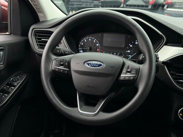 Used 2021 Ford Escape SE image 4