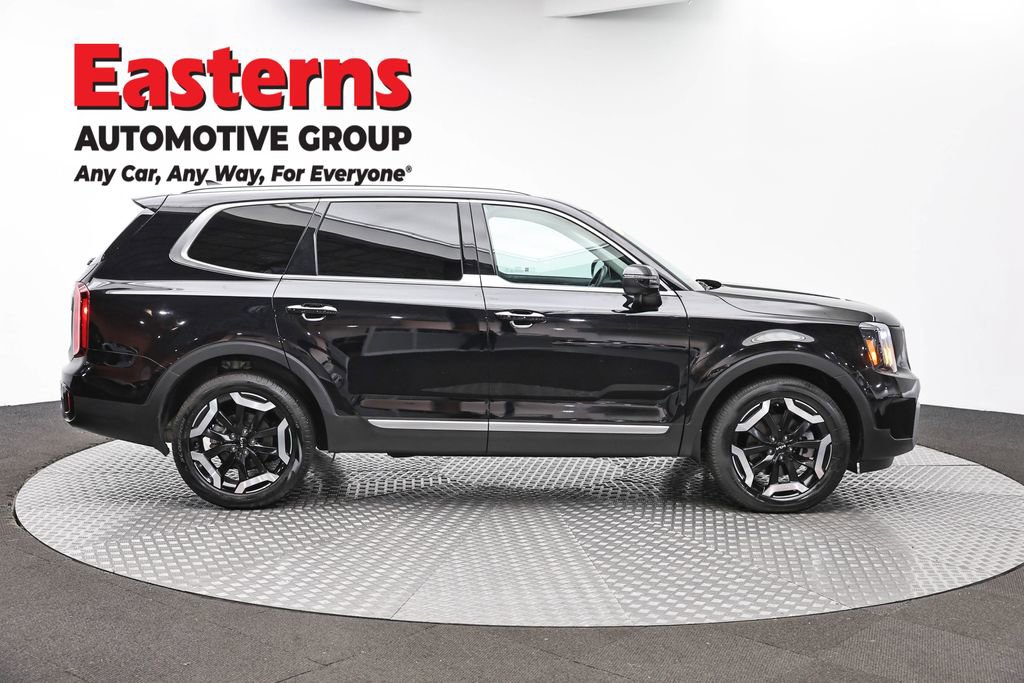 Used 2025 Kia Telluride S AWD/4WD image 4