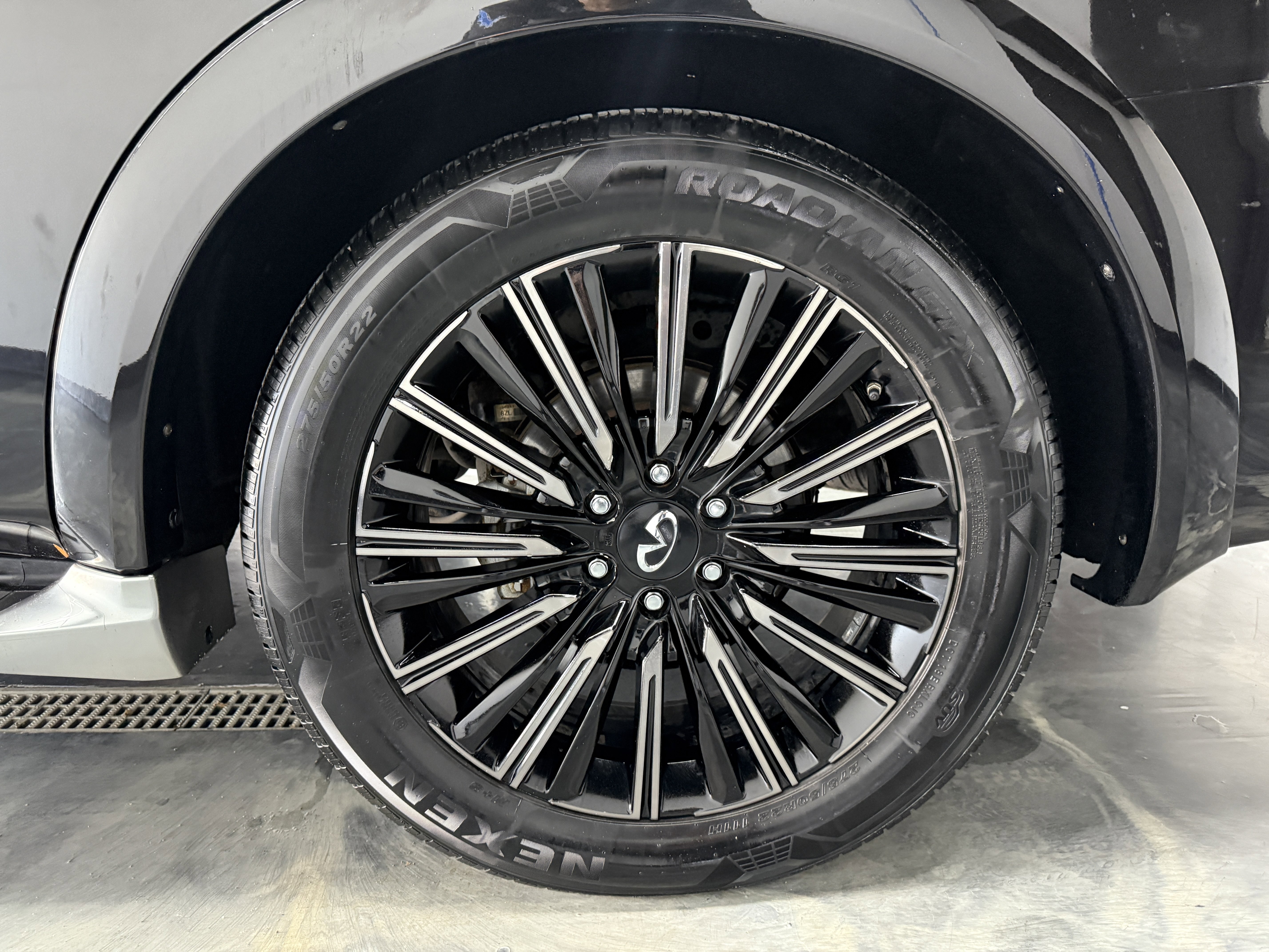 Used 2019 INFINITI QX80 Limited image 36