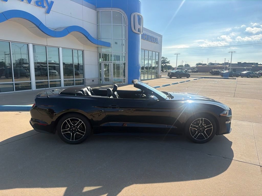 Used 2022 Ford Mustang Premium RWD image 12