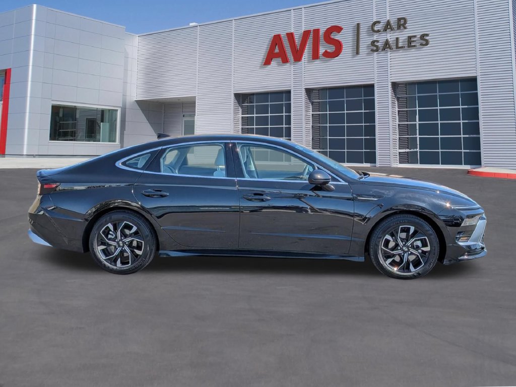 Used 2025 Hyundai Sonata SEL FWD image 4