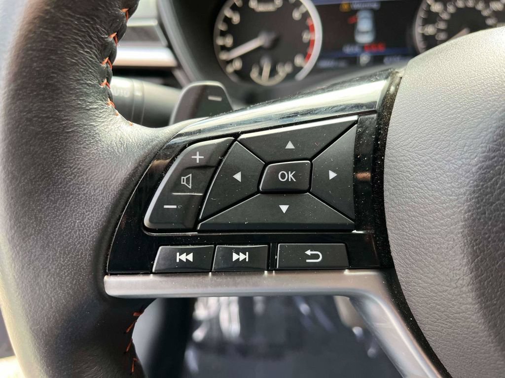 Used 2024 Nissan Altima 2.5 SR w/ SR Premium Package FWD image 17