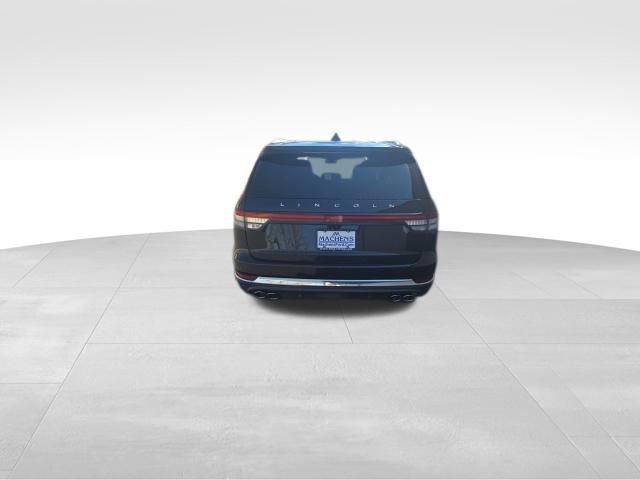 New 2026 Lincoln Aviator Reserve image 5