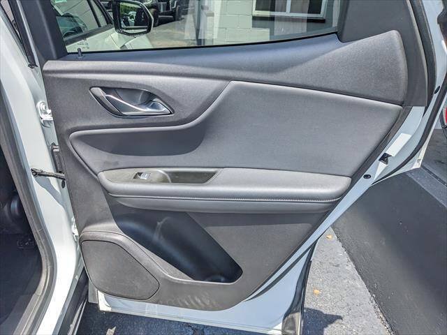 Used 2024 Chevrolet Blazer LT w/ Convenience Package FWD image 15