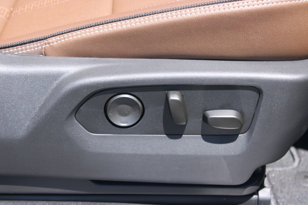 New 2026 Chevrolet Tahoe High Country AWD/4WD image 30