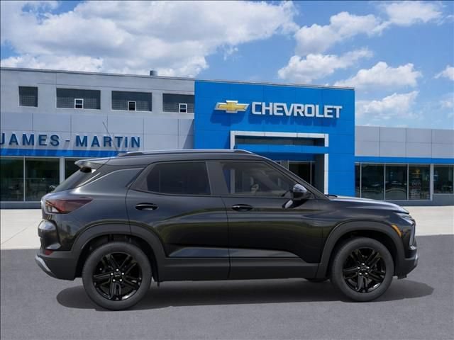 New 2026 Chevrolet TrailBlazer LT w/ Midnight Edition FWD image 5
