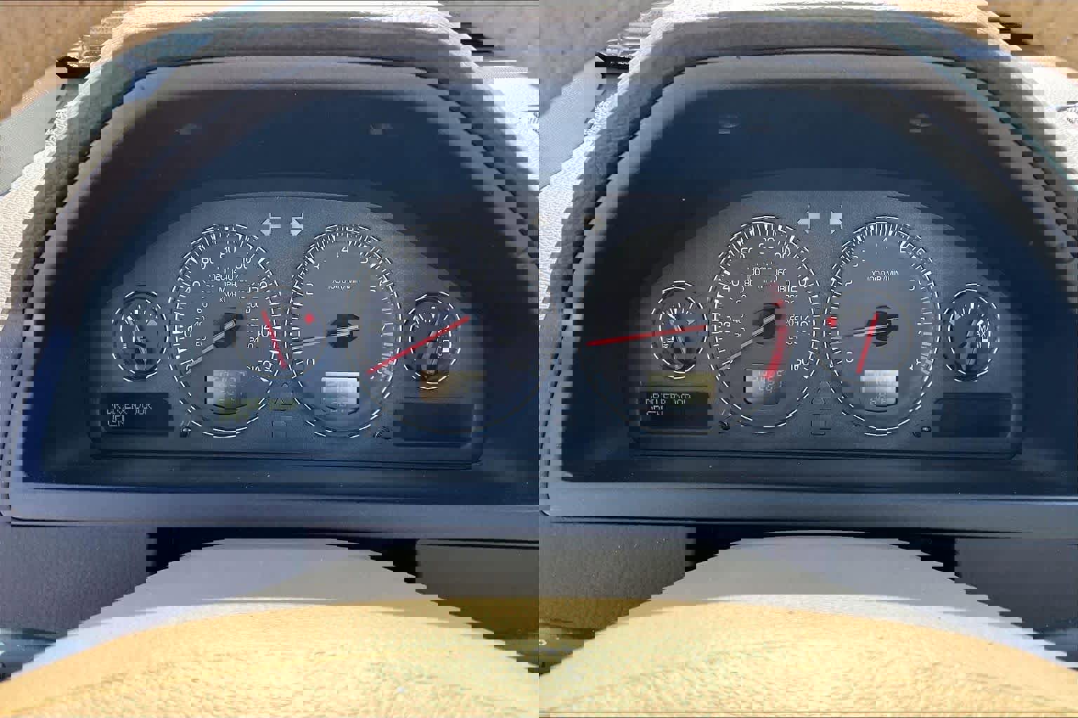 Used 2009 Volvo XC90 3.2 image 24