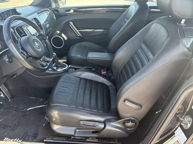Used 2013 Volkswagen Beetle 2.0T FWD image 11
