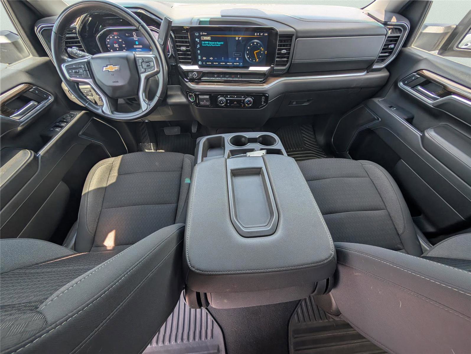 Used 2024 Chevrolet Silverado 2500 LT AWD/4WD image 14
