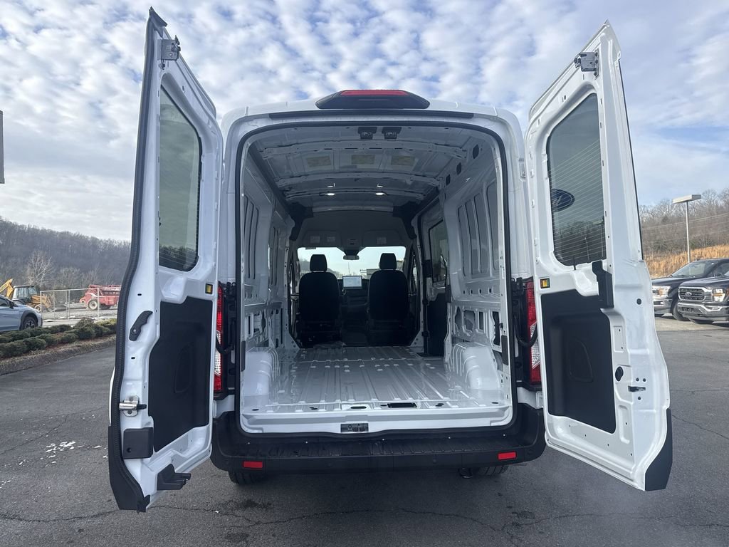 New 2026 Ford Transit 250 148 Medium Roof Extended AWD image 33