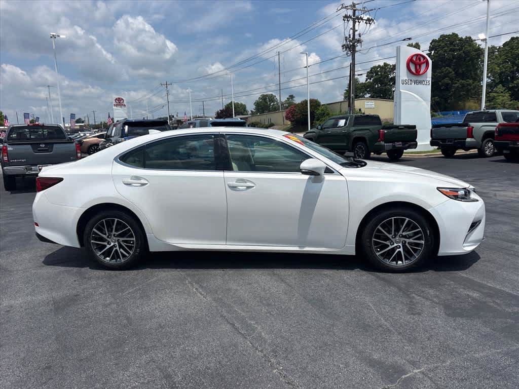 Used 2016 Lexus ES 350 w/ Luxury Package w/Wood Trim FWD video 2