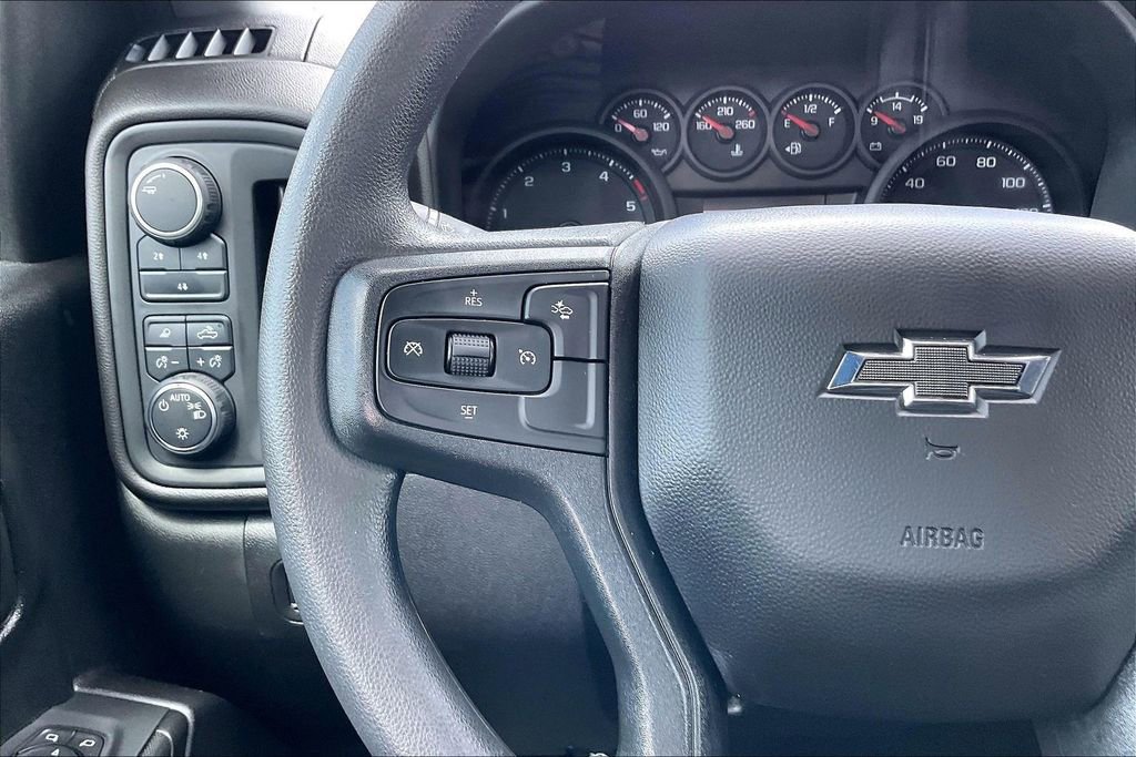 Used 2025 Chevrolet Silverado 2500 Custom w/ Custom Value Package AWD/4WD image 10