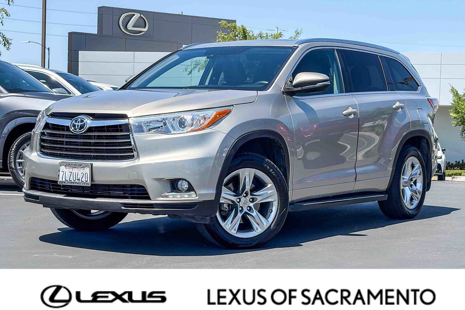 Used 2015 Toyota Highlander Limited Platinum AWD/4WD image 1