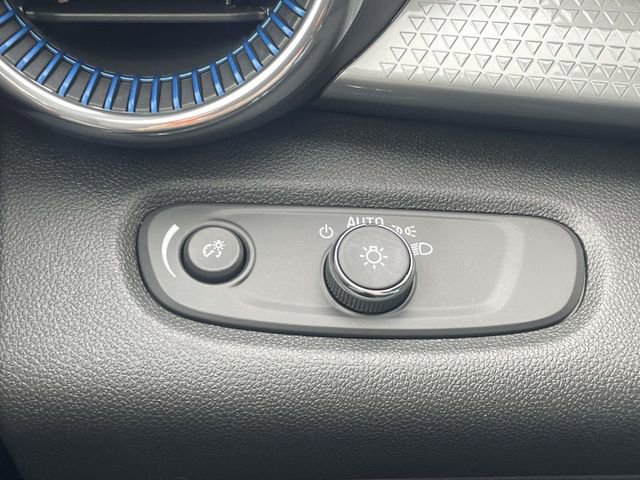 New 2026 Chevrolet Trax LT w/ Driver Confidence Package image 20