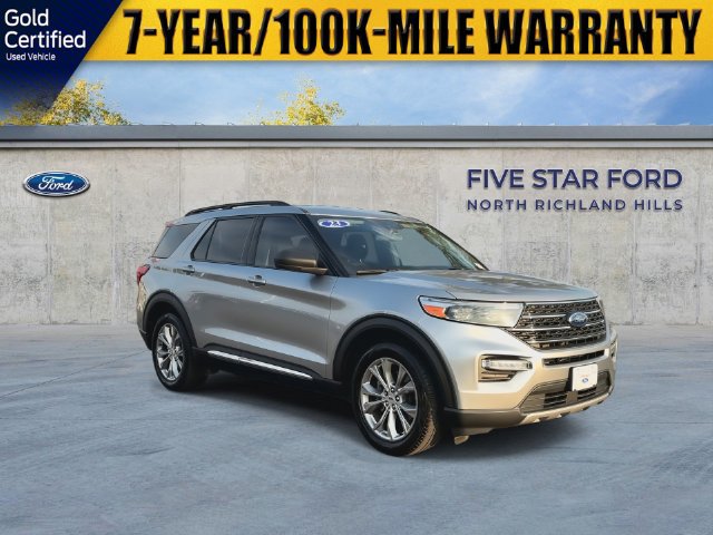 Used 2023 Ford Explorer XLT w/ Equipment Group 202A RWD image 2