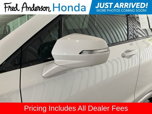 Used 2024 Cadillac XT6 Sport w/ Technology Package AWD/4WD image 3